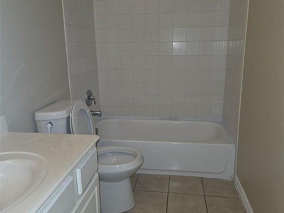 3rd image of 12411 Urban Dale Ct