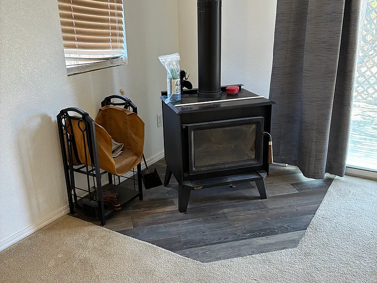 Wood burning stove