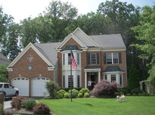 15496 Marsh Overlook Dr, Woodbridge, VA 22191