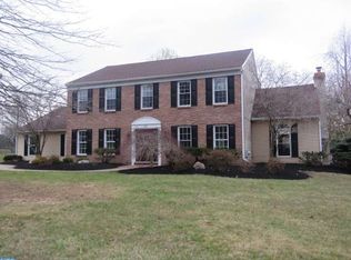 96 Eisenhard Dr, Ivyland, PA 18974