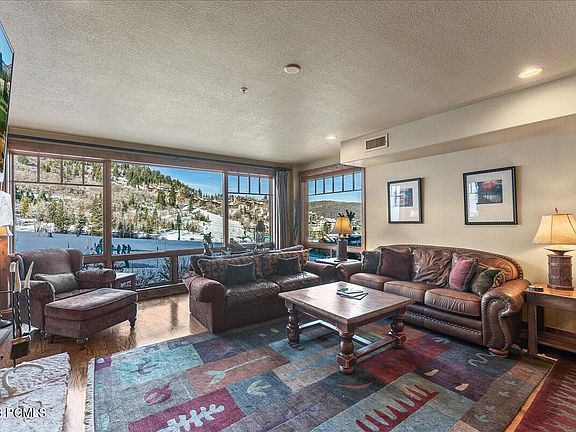 2nd image of 2280 Deer Valley Dr #322