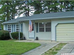 31 Augusta Rd, Manchester Township, NJ 08759