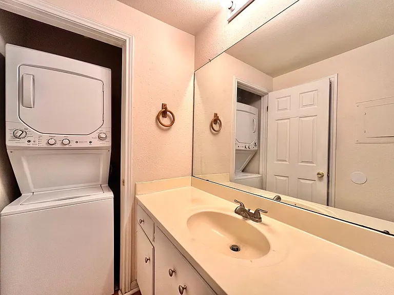 2529 Rio Grande St #88 — Photo 13