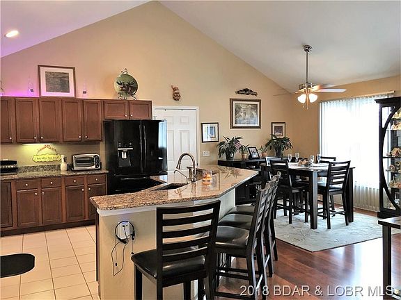 2nd image of 29 Brentwil Blvd