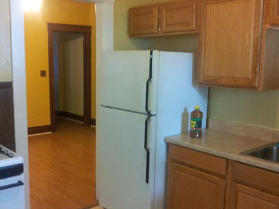 5th image of 1502 Winchester Ave Floor 2-3