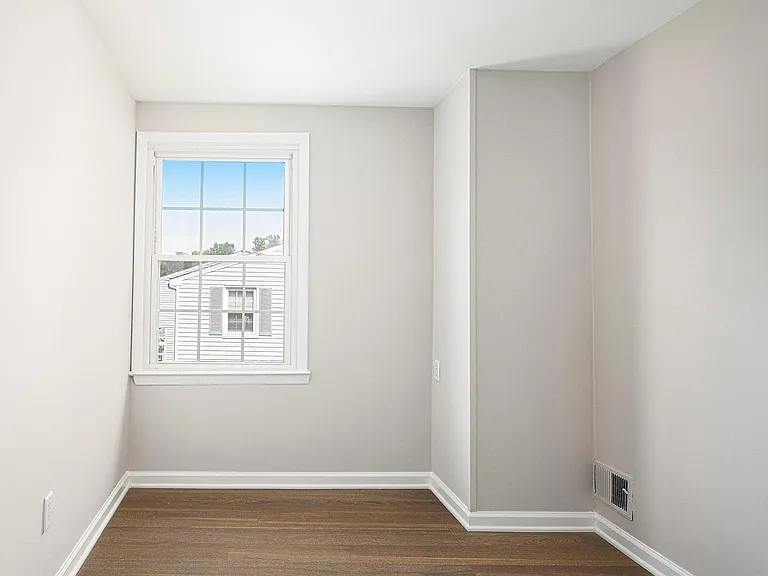 15 Burnsway Ct #9G — Photo 17