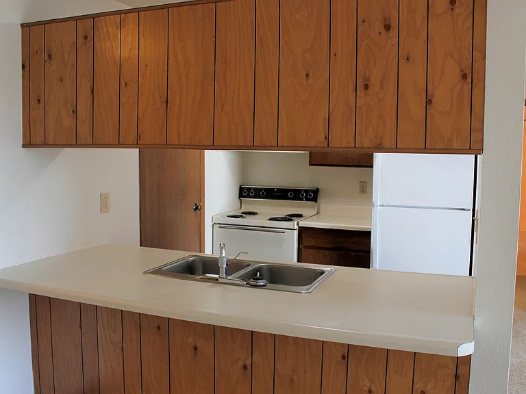 920 Southland Ln — Photo 18