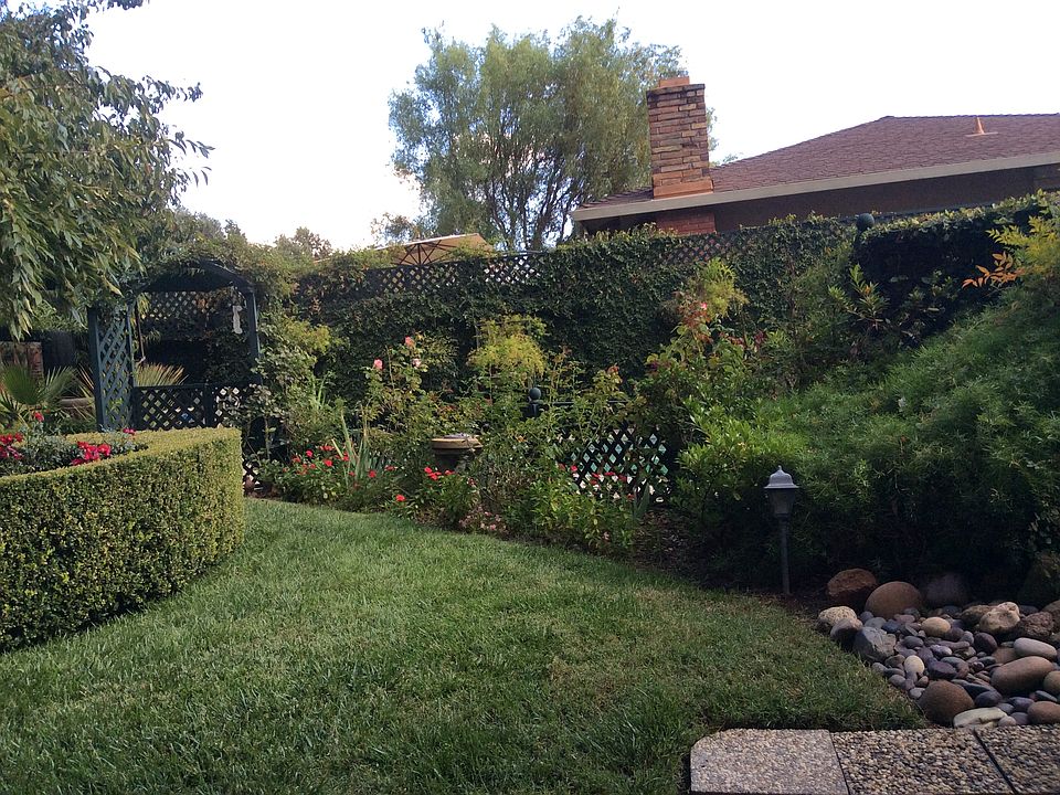 1st image of 6361 Lake Park Dr