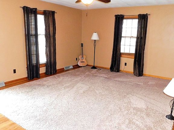 2nd image of 4227 Morgan Ct