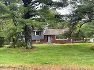 17 Pine Tree Rd, Stoughton, MA 02072