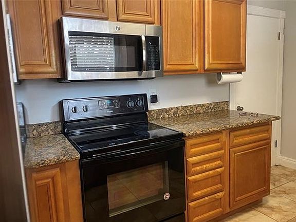 4th image of 4401 Yale St APT A