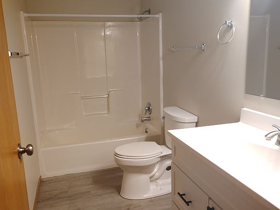 Upstairs bathroom