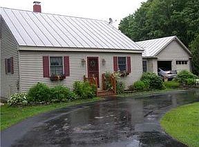 2nd image of 707 River Rd