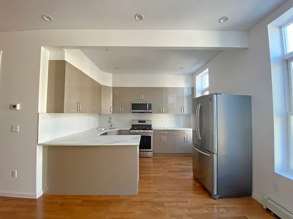 175 Luquer Street 3 image 1 of 12
