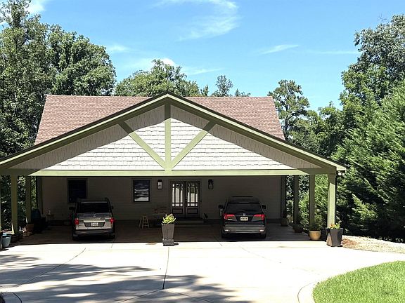 2nd image of 153 Lakeshore Dr
