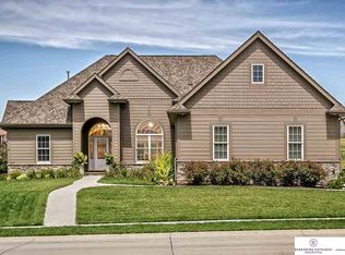 12708 Deer Creek Dr, Omaha, NE 68142