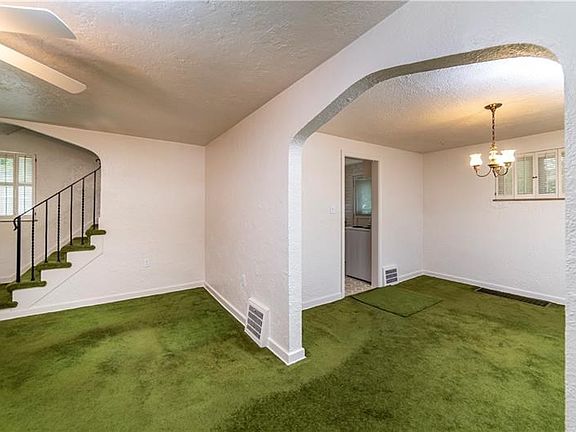 5th image of 412 Hawthorne St