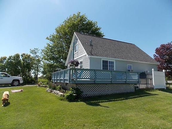 Rear Wrap-Around Deck