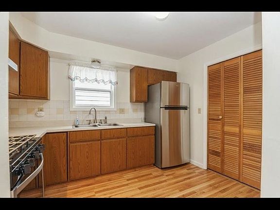 3rd image of 103 Van Horne St #2A