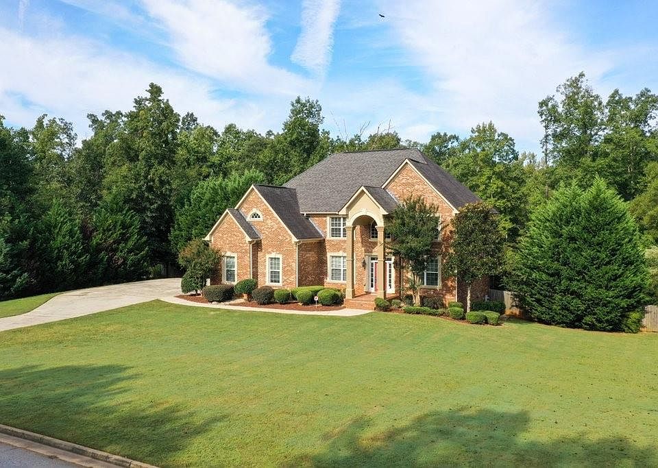 1st image of 462 Silverton Dr
