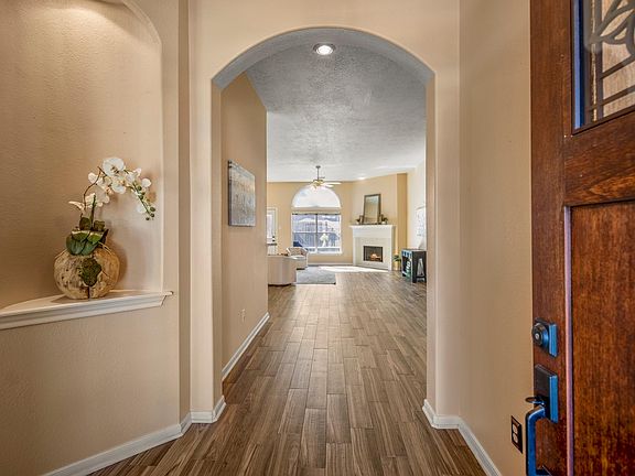 3rd image of 21107 Coldde Meadow Ln