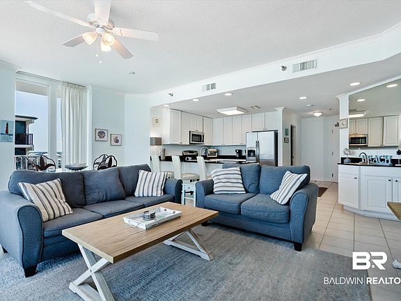 4th image of 455 E Beach Blvd APT 518