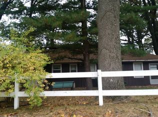 238 Lawrence Dr, Grand junction, MI 49056