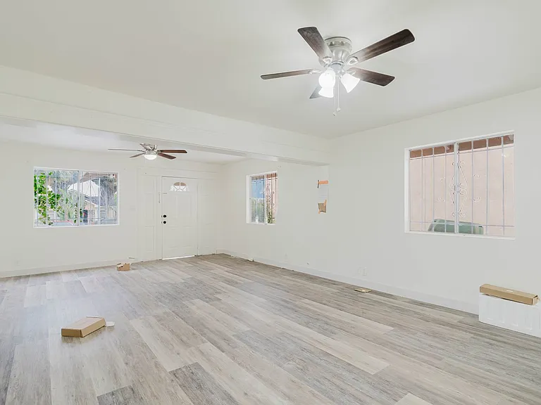 5257 Fountain Ave — Photo 5