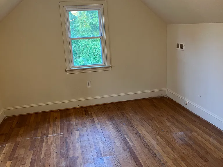 Upstairs bedroom