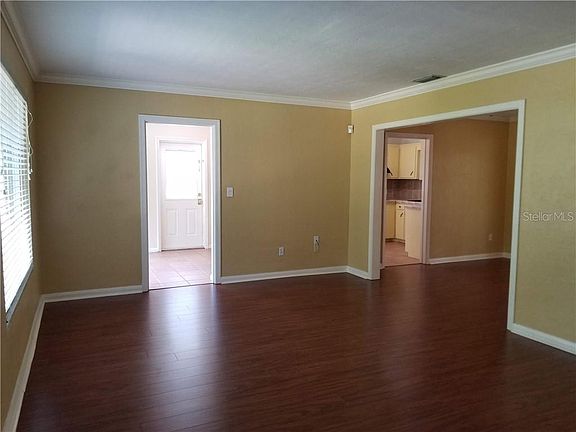 2nd image of 1041 Avon Ave
