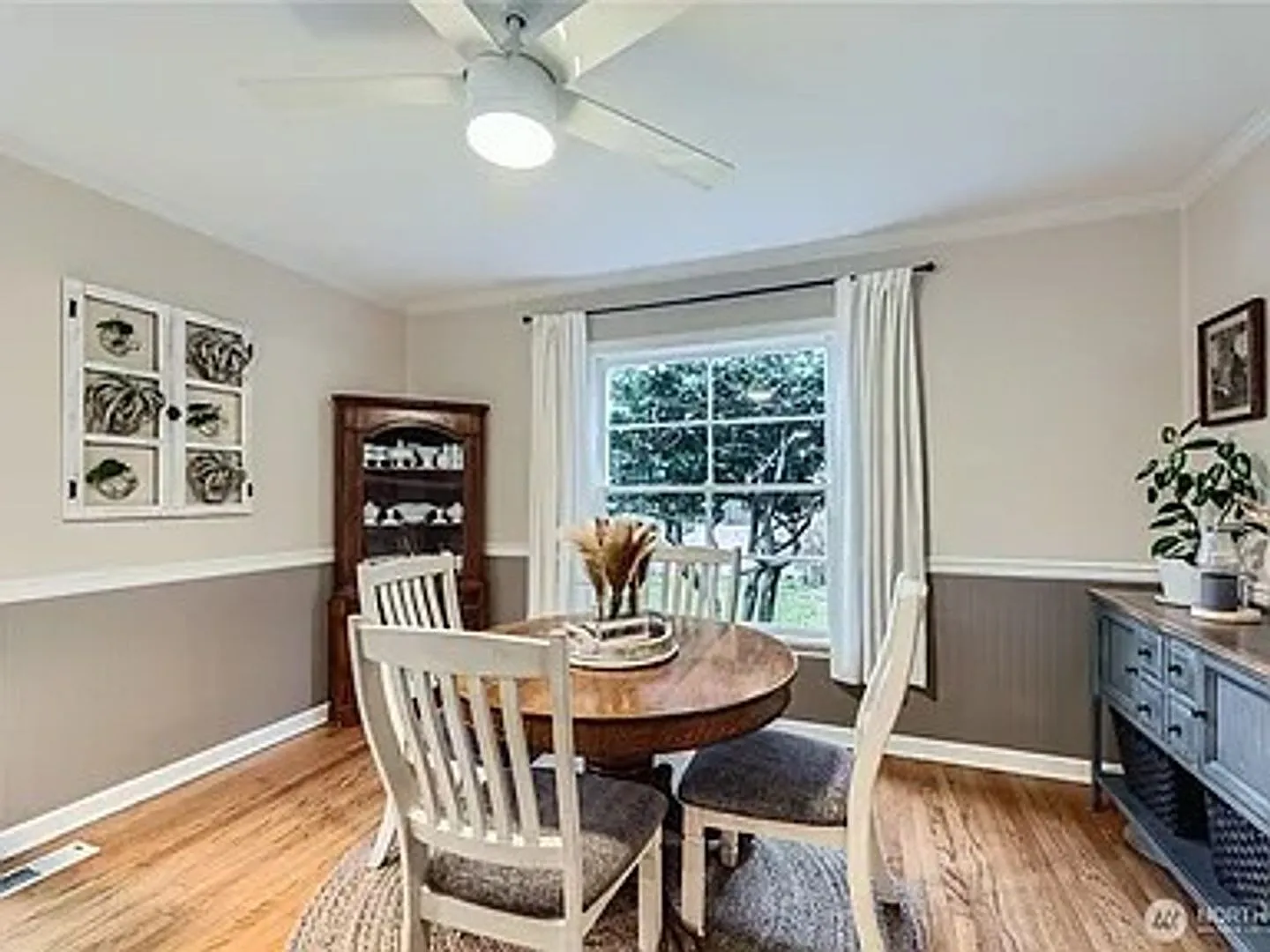 Cozy 4+ bedroom — Photo 3