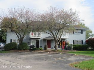 1514 Canyon Dr, Janesville, WI 53546