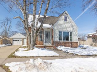 735 Depot St, Little Chute, WI 54140