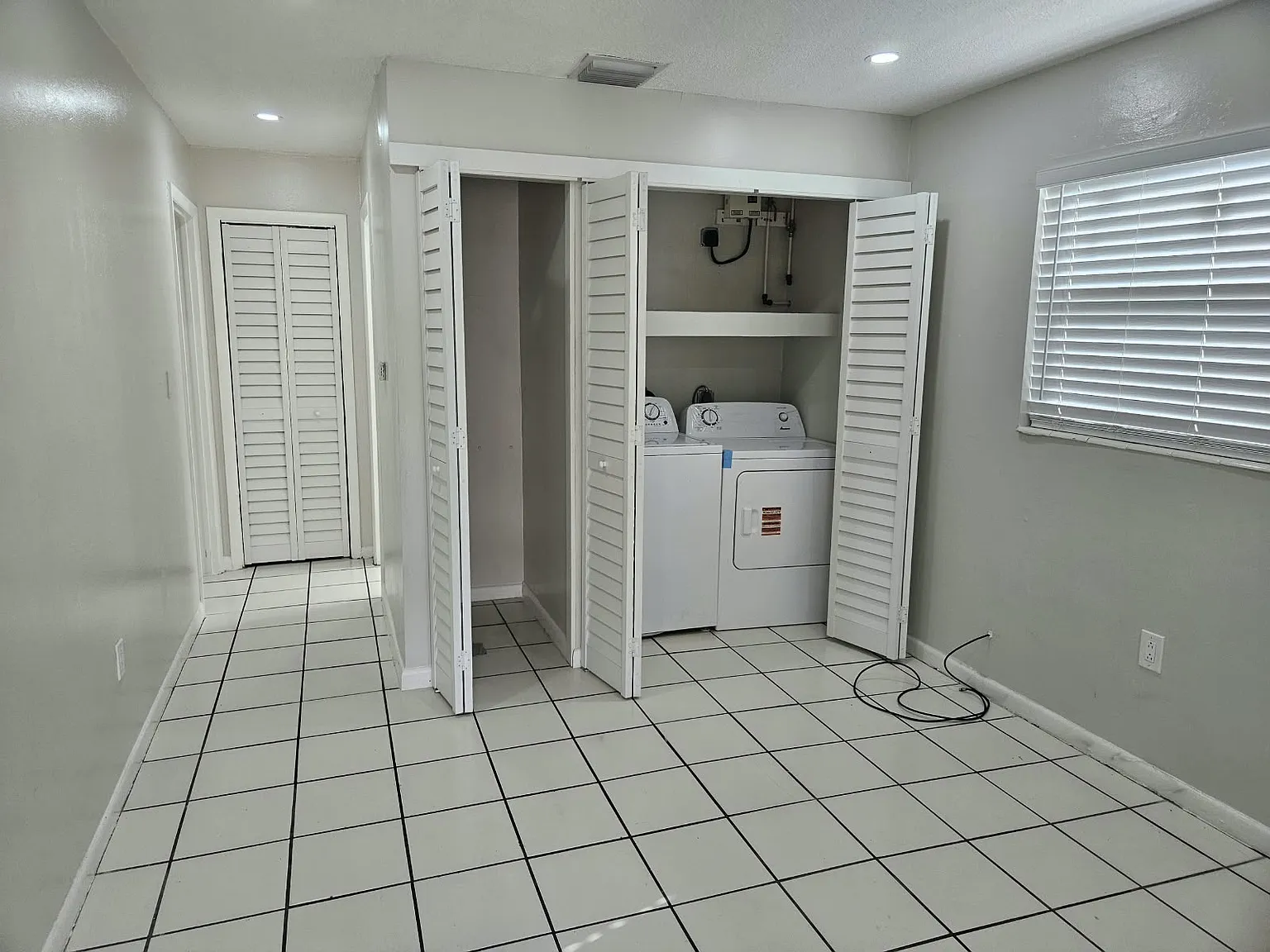 2 bed, 750 sqft, $1,800 — Photo 4