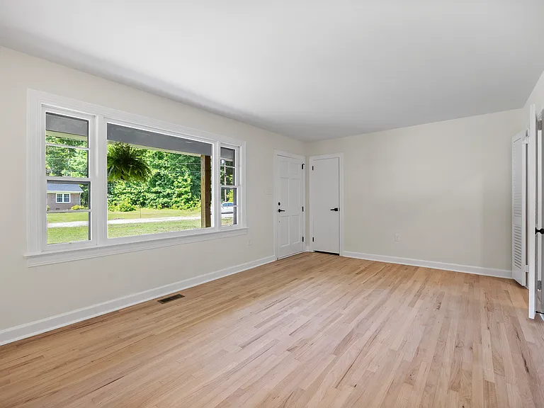 110 Toddsberry Rd — Photo 13