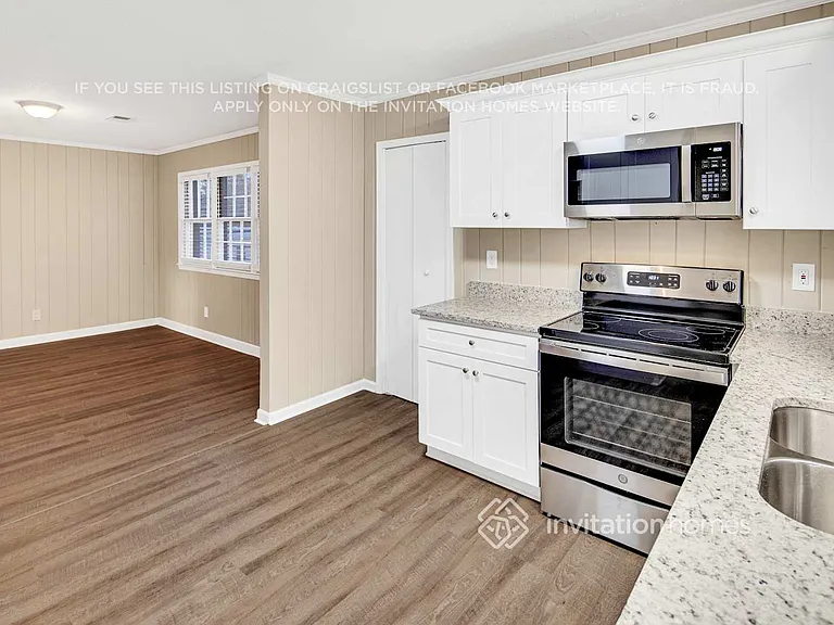 1223 Yuma St — Photo 15