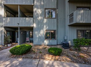 4 Hickory Hl, Southington, CT 06489