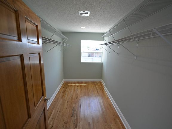 5th image of 1057 Lebeau St