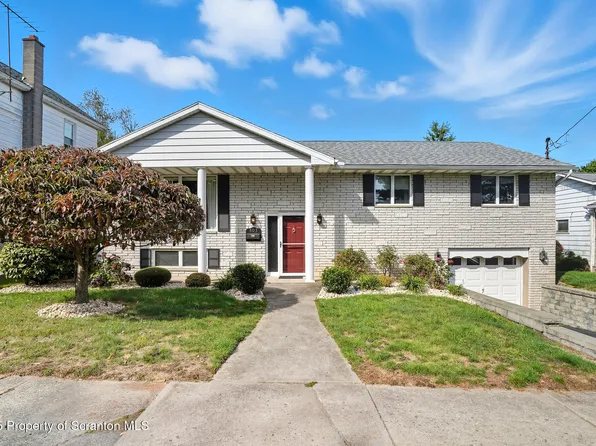 303 Drake St, Old Forge, PA 18518