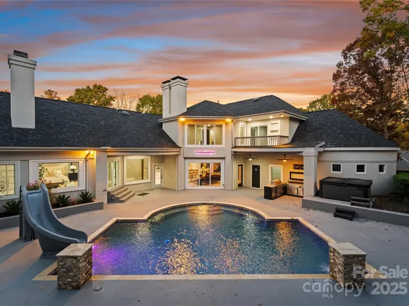 4129 Carnoustie Ln, Charlotte, NC 28210