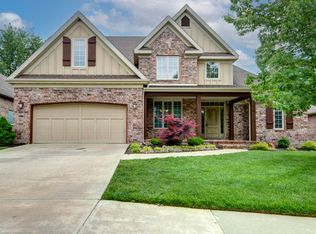 1421 N Rockingham Ave, Nixa, MO 65714