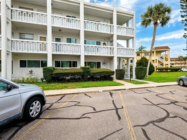 2020 World Parkway Blvd APT 26, Clearwater, FL 33763