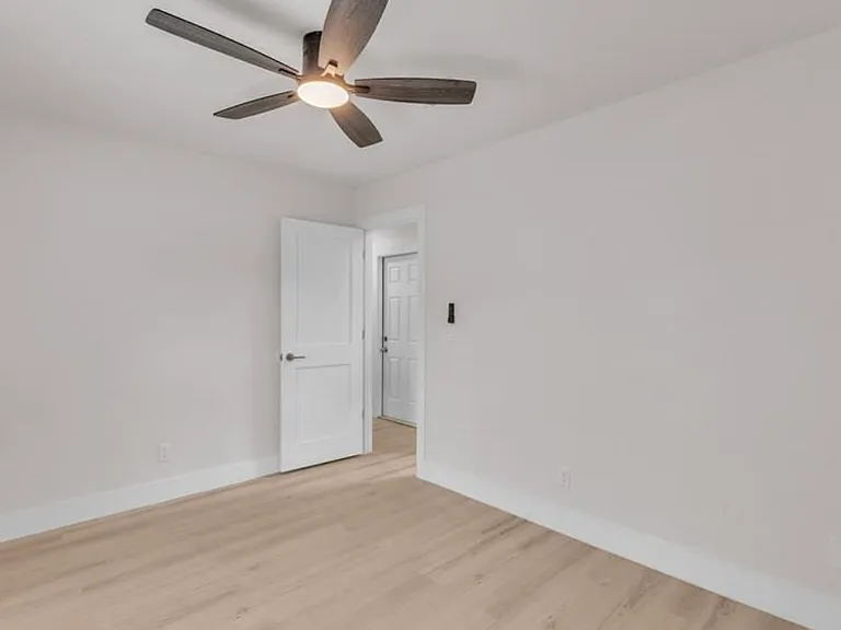 6246 Arthur Ave — Photo 10