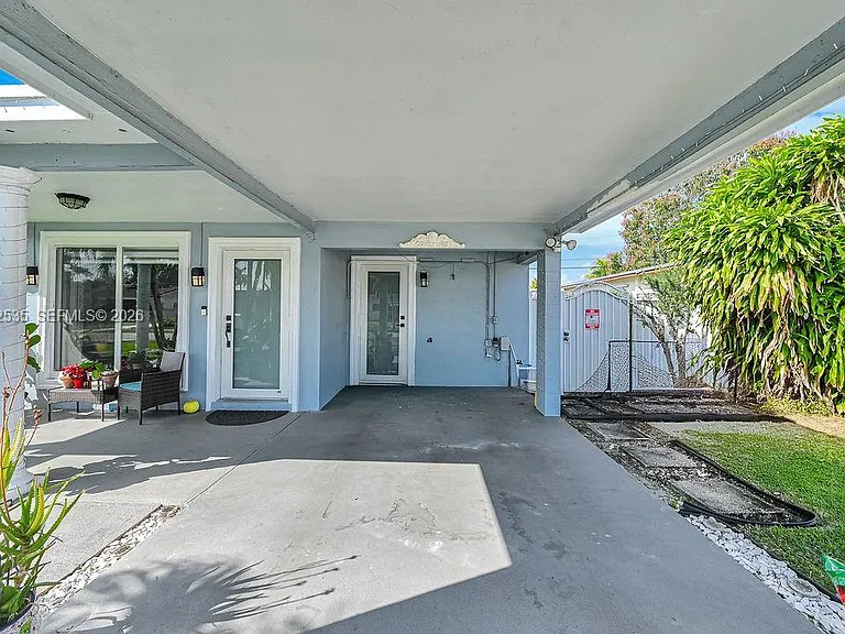 740 N 73rd Ave — Photo 53