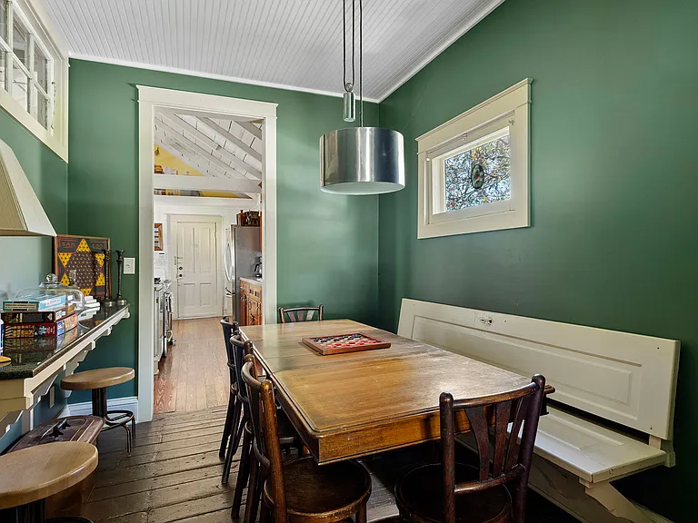 205 N Elm St — Photo 12