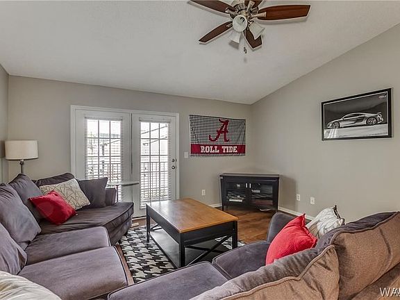 3rd image of 120 15th St E APT 223