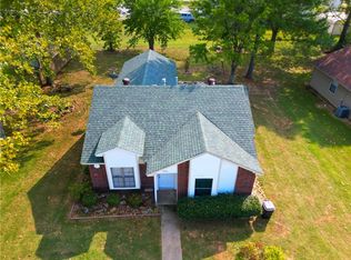 1403 Mitzi Ln, Van Buren, AR 72956