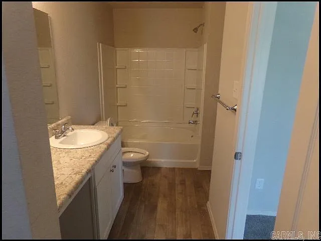 30 Erwin Dr — Photo 10