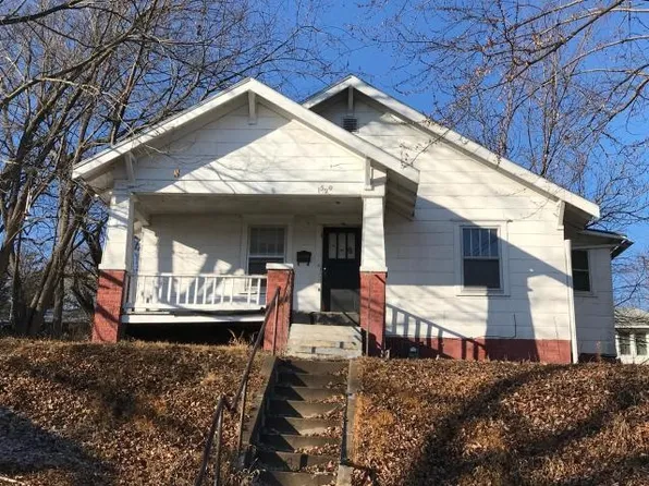 1520 S 26th St, Saint Joseph, MO 64507
