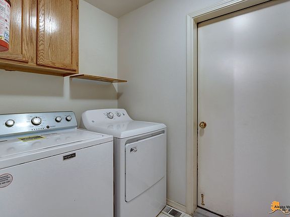 2nd image of 3004 Brittany Pl